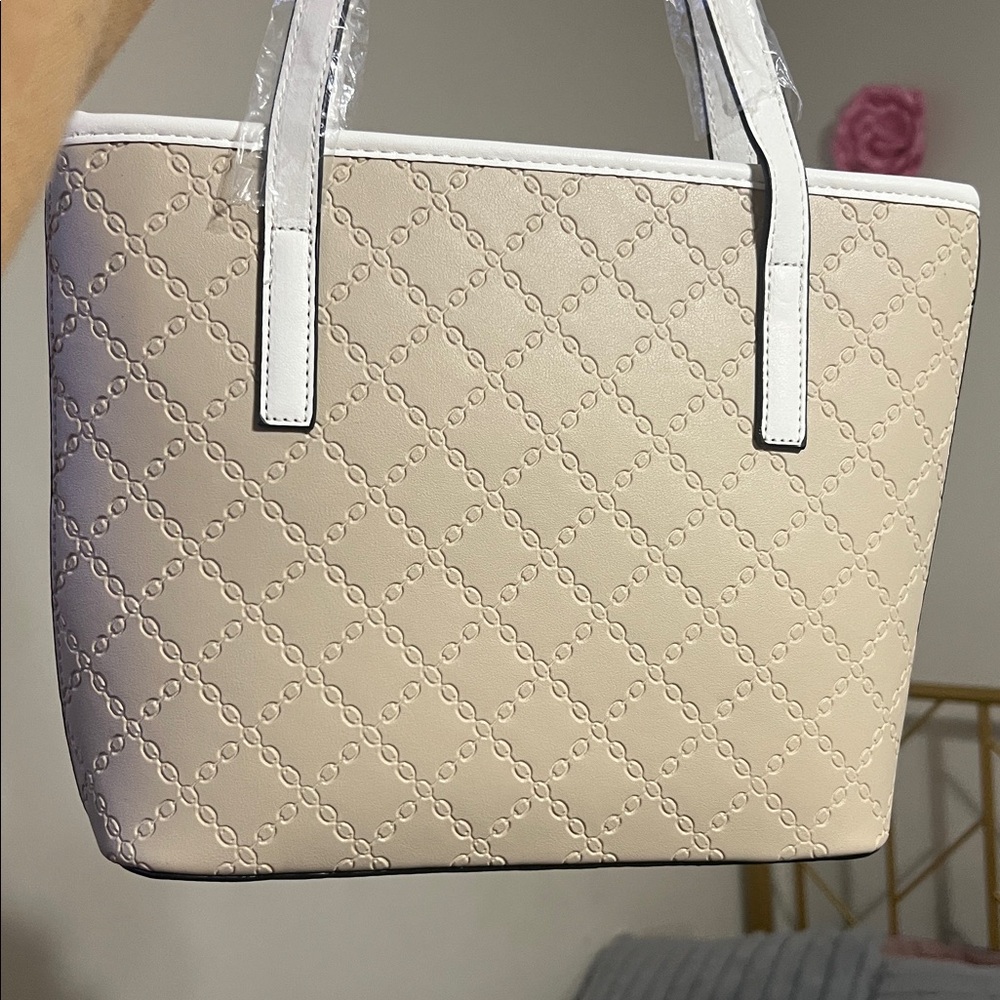 Small Tote - Picture 3 of 4